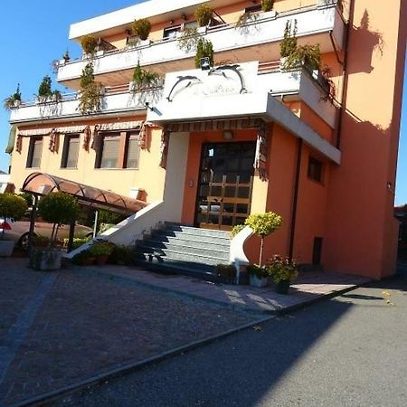 Albergo Ristorante Il Delfino Novare Extérieur photo